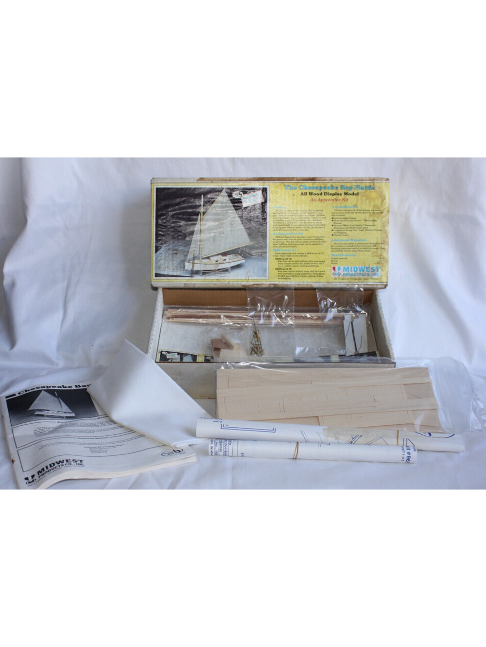Vintage Midwest Chesapeake Bay Flattie Model Boat Kit 965 Open Box Sealed Parts